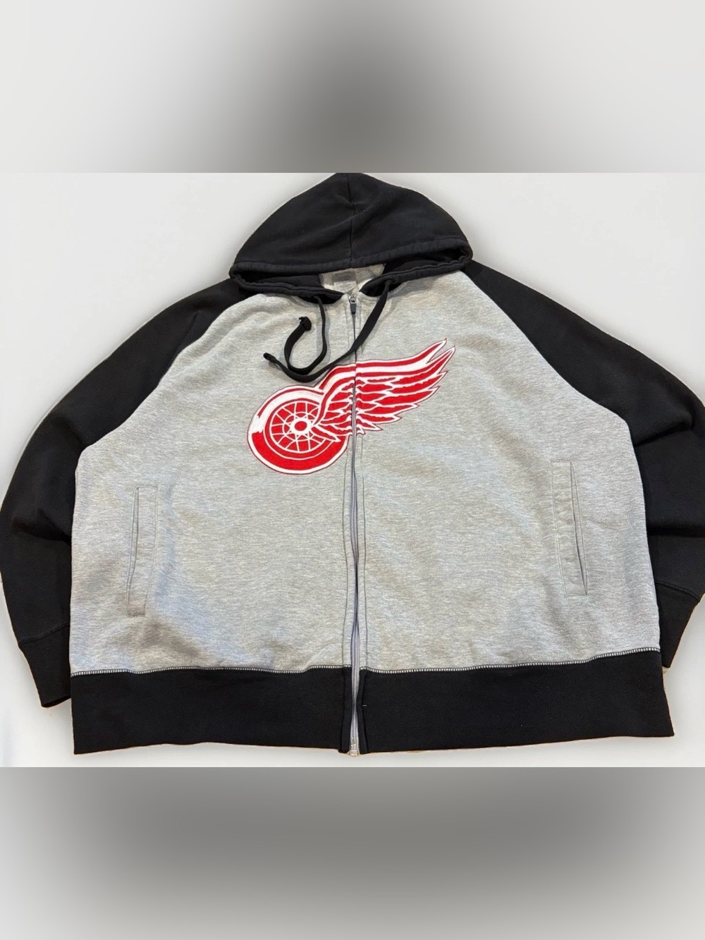 Detroit Red Wings Full Zip Hoodie Size 2XL Official NHL Hockey Sweatshirt Gray